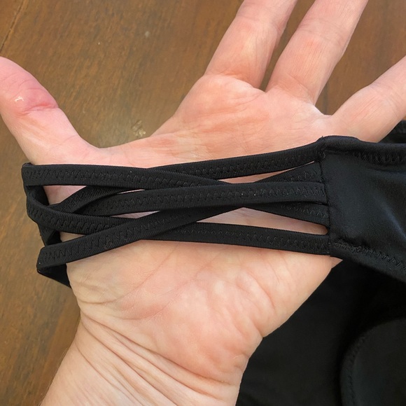 White Fox Swim and Shade & Shore Bikini Bottoms Bundle Small and XS - Picture 8 of 12